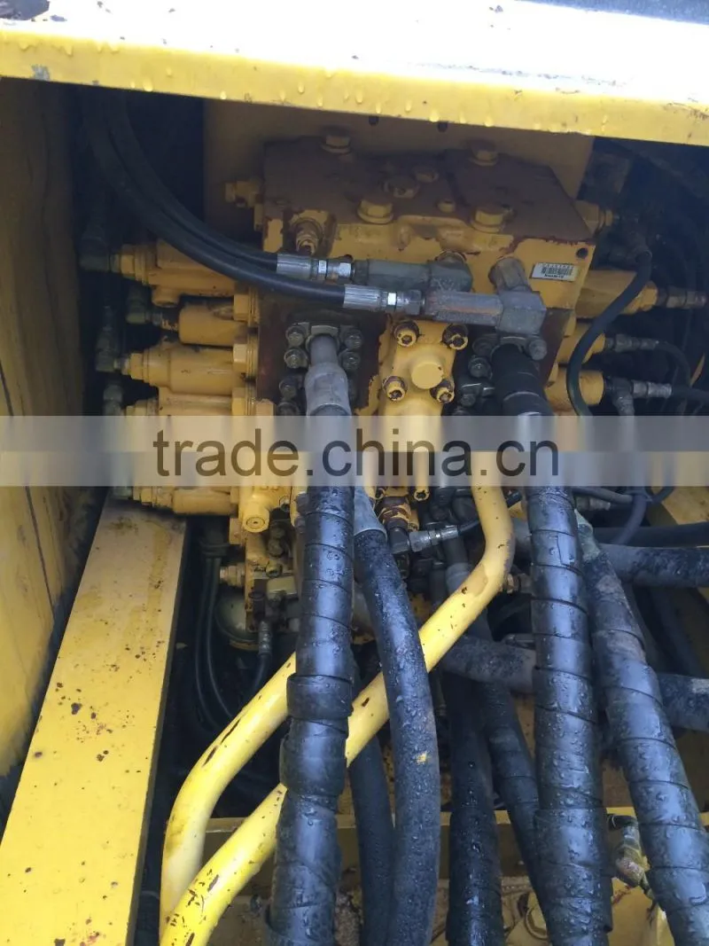 Used komatsu pc220-7 excavator for sale