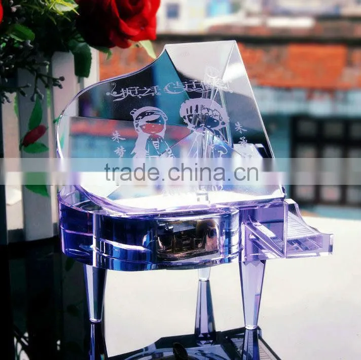 2014 Fashion Decorative Crystal glass Piano Music Box For Wedding decoration Keepsake Gifts
