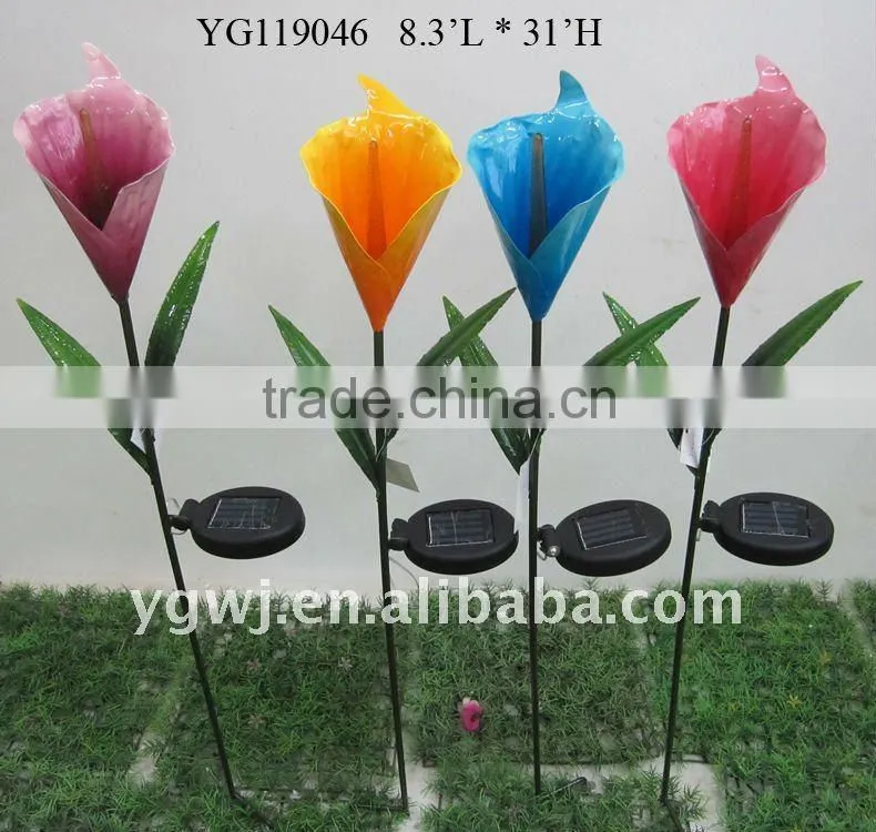 small metal flower for garden decoration
