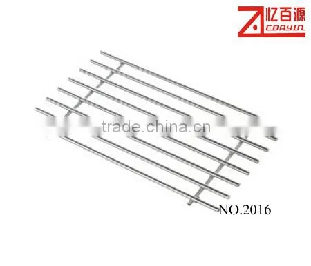 chrome plated metal table mat