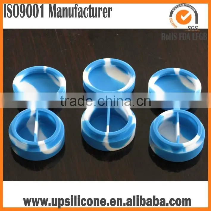 dab wax oil silicone jar container with a divider in the middle