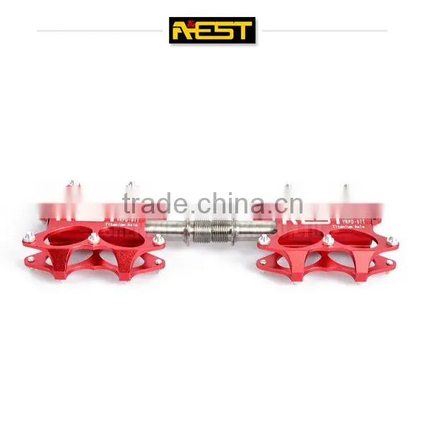Pedals For Bicycle With Titanium Axle