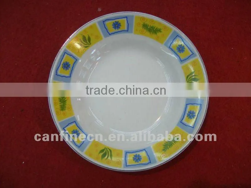 cheap white ceramic dinner plate with flower design / round ceramic porcelain flat plate