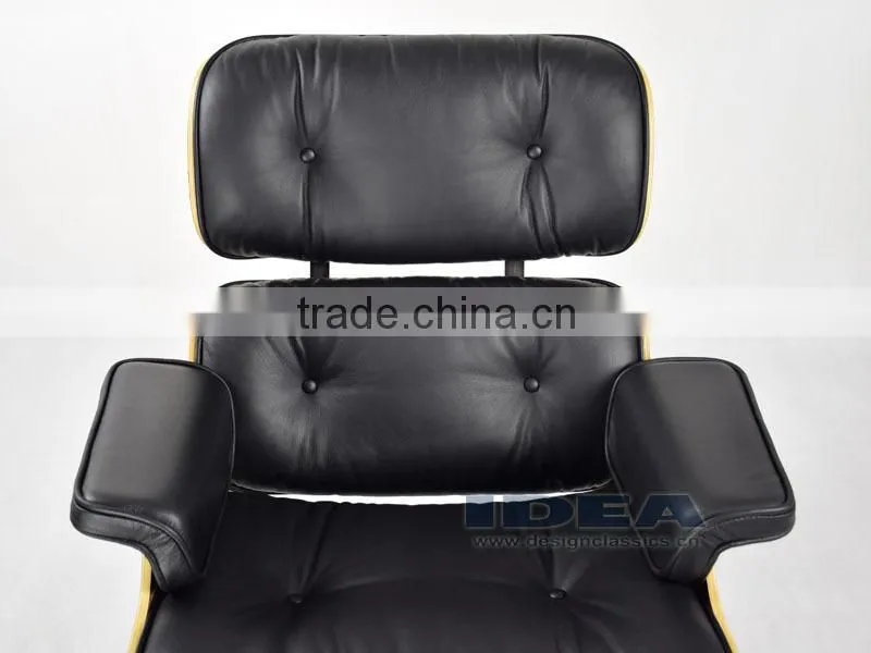 Replica Charles Lounge Chair Walnut Veneer Black leather