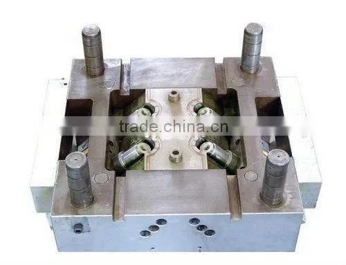 4 cavity PVC pipe fitting injection mold
