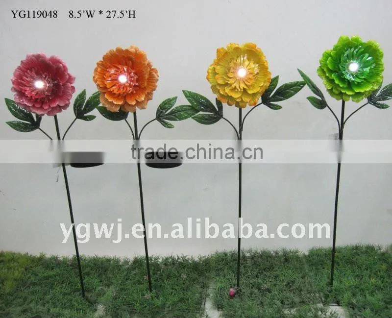 small metal flower for garden decoration