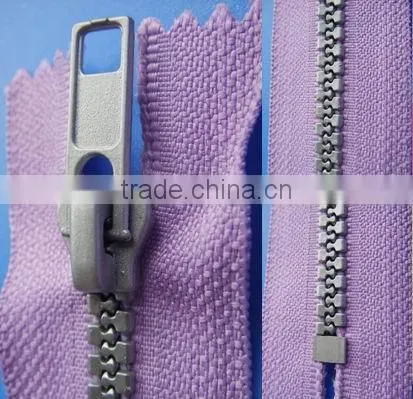 plastic zipper