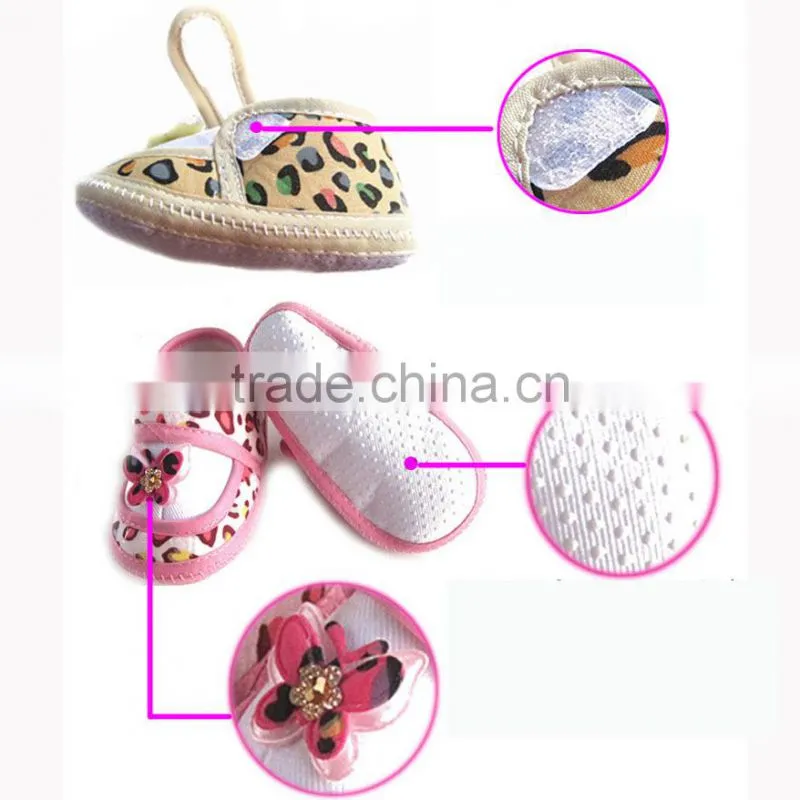 beautiful baby girl pre-walkler shoes