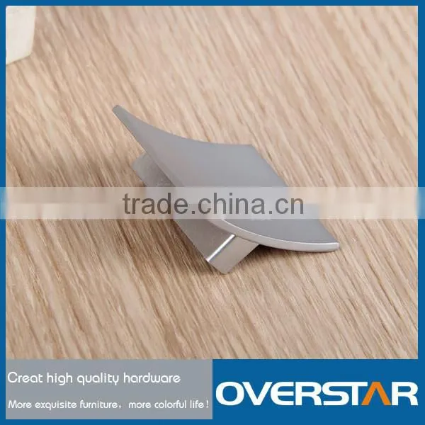 Zinc Alloy Decorative Curved Bedroom Furniture Hardware Drawer Knobs