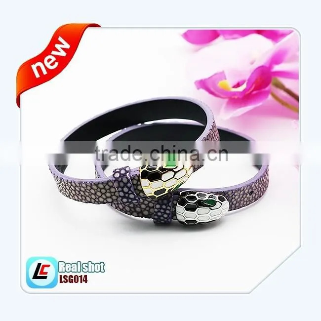 China supplier italian metal carved tatoo leather bracelets for men