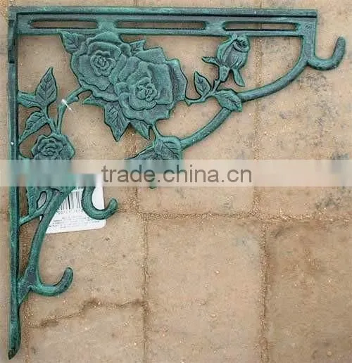 garden lifting hook