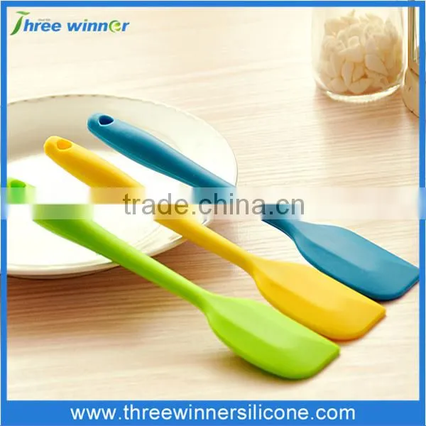 2015 hot sale cooking utensils food grade silicone kitchen utensils