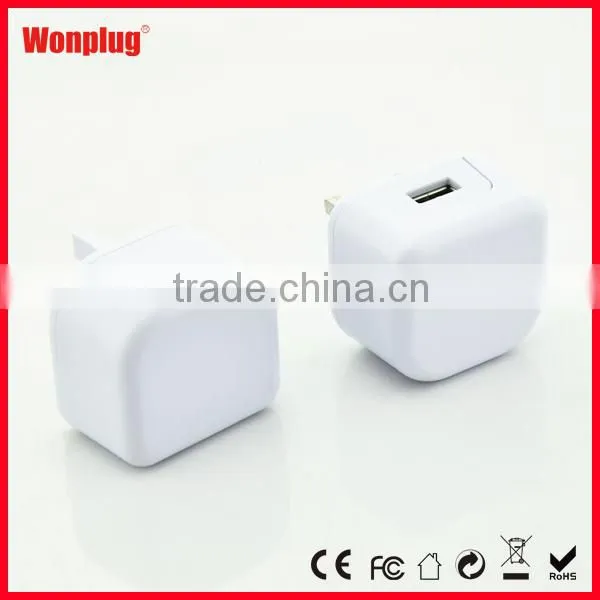 CE ROHS Active Usb Universal Travel Adapter With Usb Charger For UK
