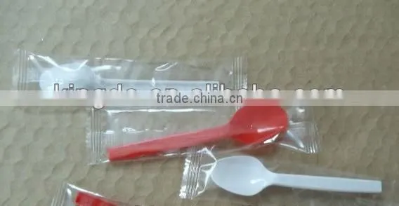 KX-250D Multifunctional pillow type Automatic vertical pillow packing machine knives