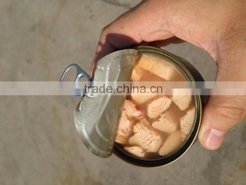 canned tuna chunks in oil