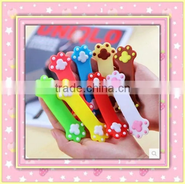 Cute claw silicone phone holder