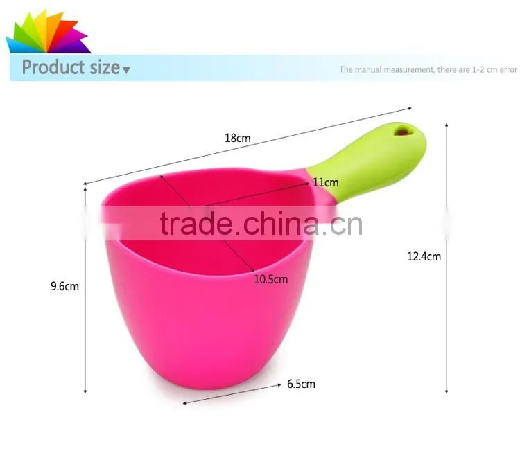 factory directly supply scoop with soft rubber handle