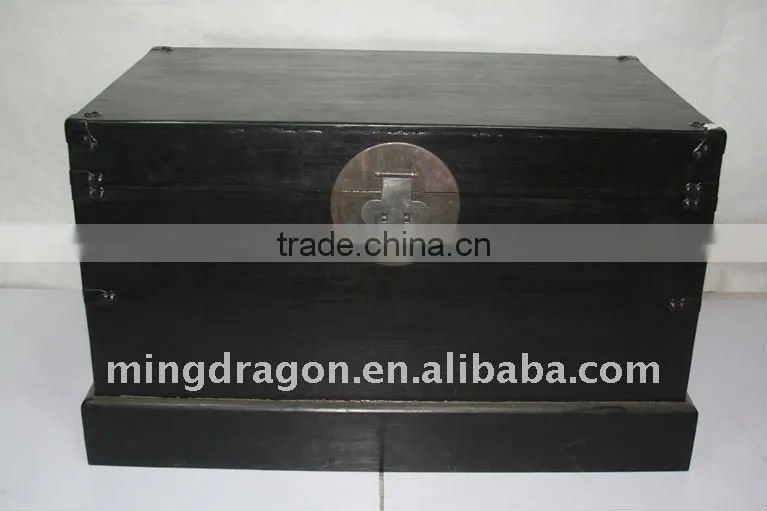 chinese antique red lacquered wooden trunk