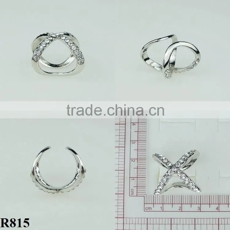 2016Fashion product alloy ring cross rhinestone silver plating R815