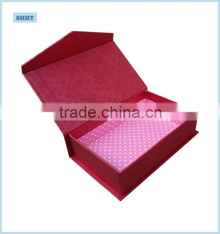 cristmas gift lovely packaging box with color ribbon and custom design