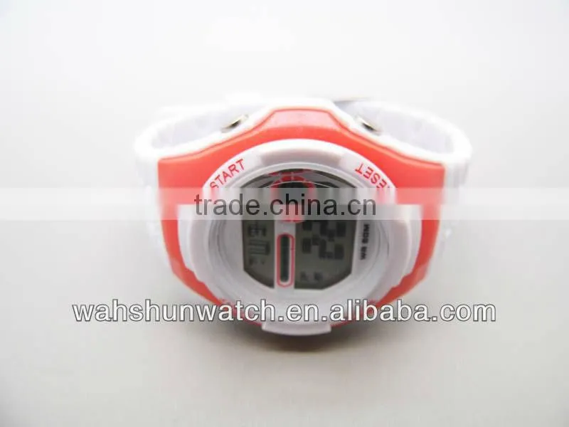 latest trend design cheap lcd electronic sports fashion smart watch 2013