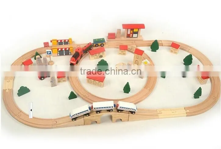 confirm to ASTM and EN71 Electric locomotive, 80pcs railway wooden train set