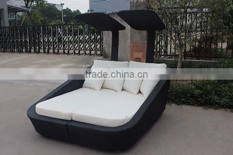 Antique Design Outdoor Furniture Rattan Double Canopy Sunbed
