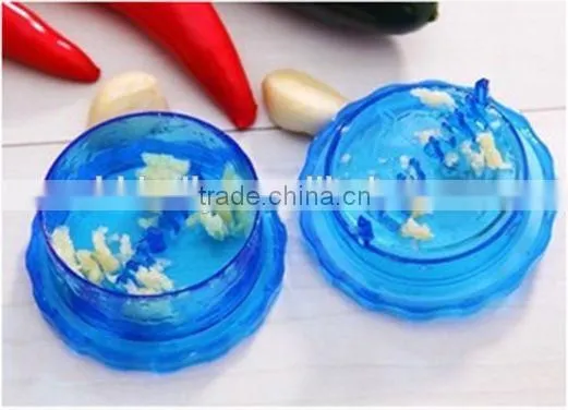 Kitchen Garlic Press Tool Masher Cutter Slicer Presser Crusher