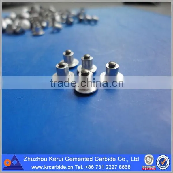 Cemented carbide tire stud on tires