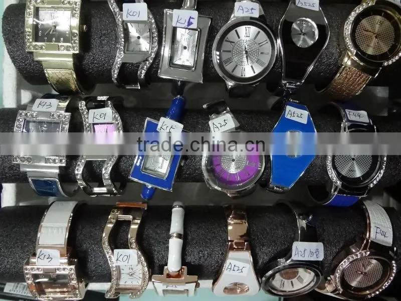 Square face alloy case bangle watch for ladies