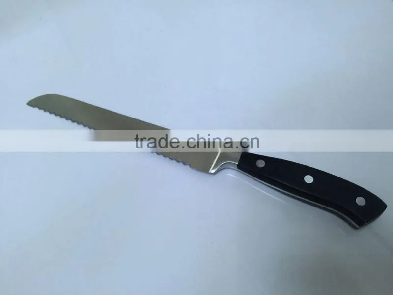 High quality bread knife with pom handle