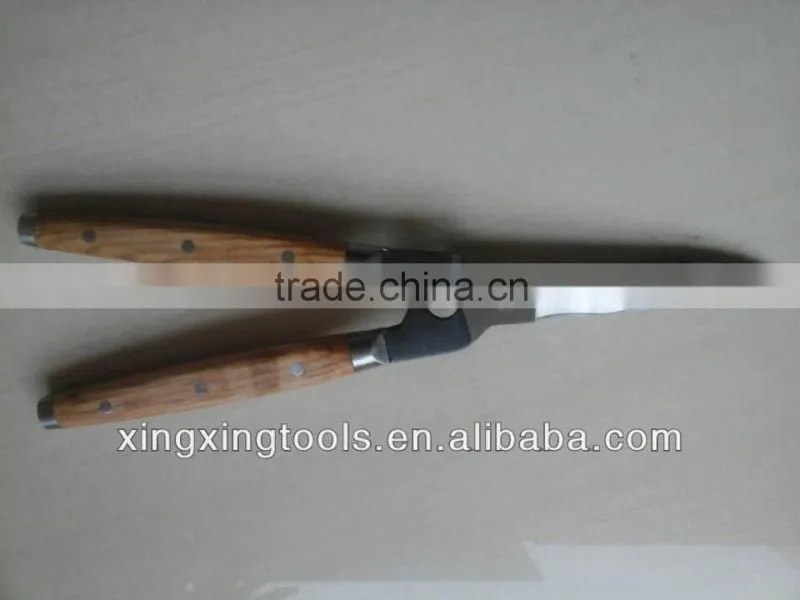 Wood Handle Hedge Shear