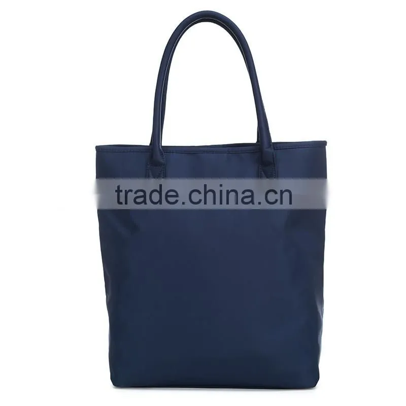 Factory wholesale fashionable leisure nylon waterproof zippered multi-functional tote bag GW742