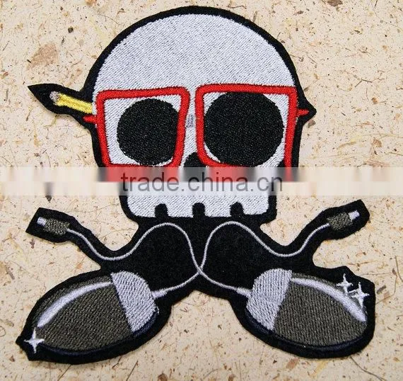 Custom high quality embroidered creative skulls patch for clothes embroidery patch made in china choose size/color