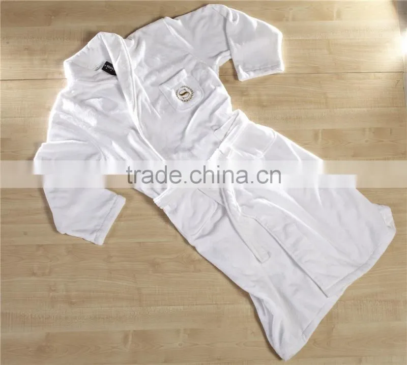 Good Quality White Unisex Velvet Velour Terry Hotel Bathrobe With Embroidered Logo