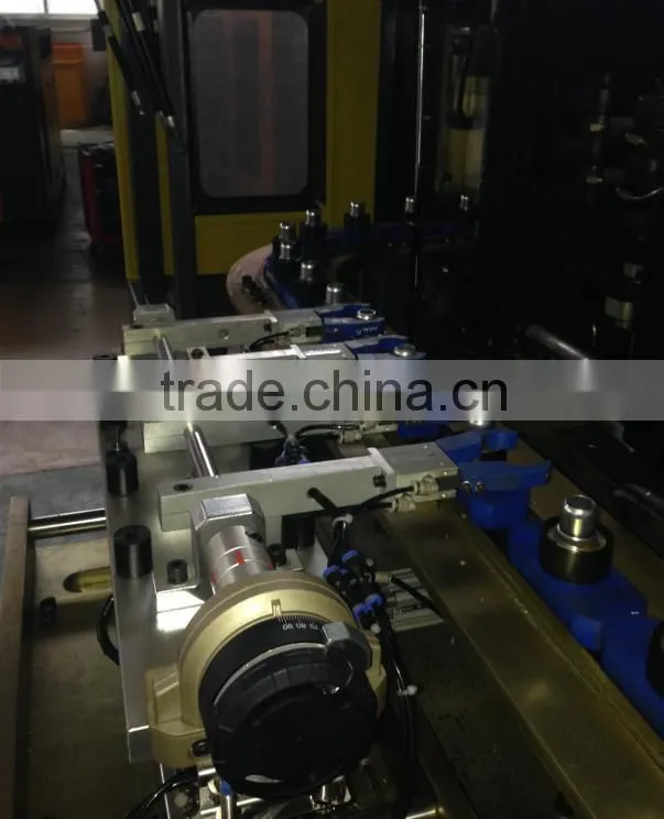 blow moulding machine for bottle up to 2L