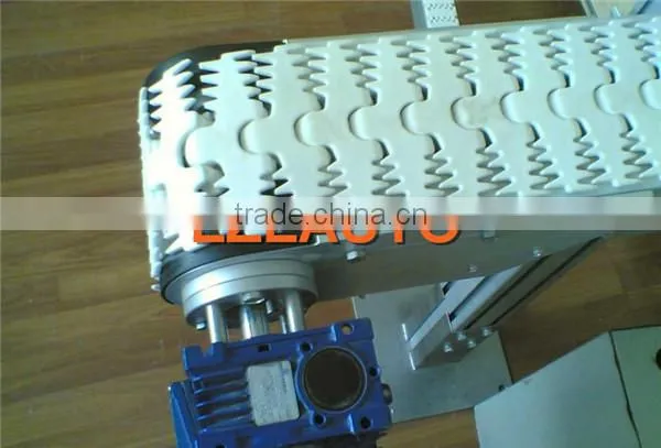 Plastic board slat chain conveyor