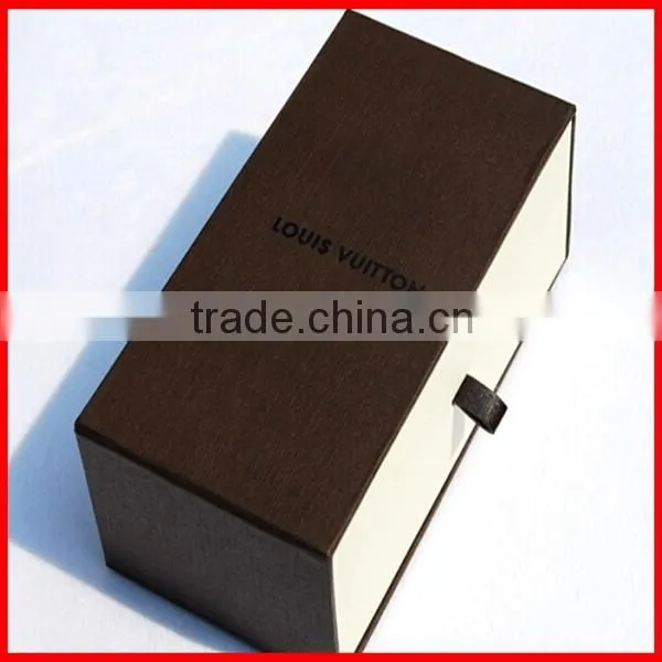 2014 New Style black or white luxury unique custom logo priting sunglasses Box Wholesale