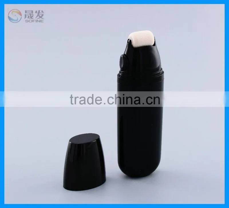 Cosmetic lotion pump bottle with wheel