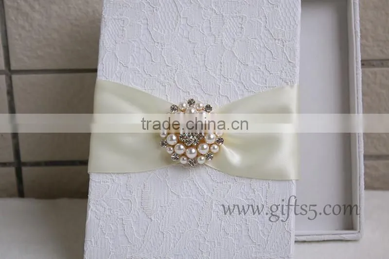 Personalized wedding invitations boxes