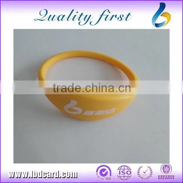 13.56MHz Ntag213 Colorful Bracelets Ntag213 Wristbands