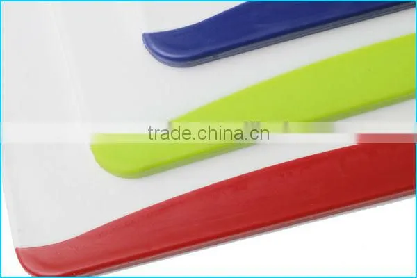 Non-slip Antibacterial Kitchen Plastic Cutting Chopping Board