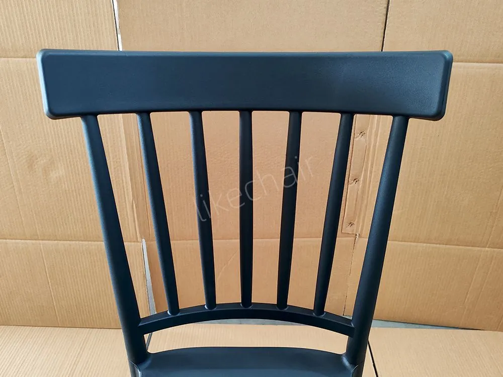 Plastic-chair10-IMG_20260423_094956.jpg.webp
