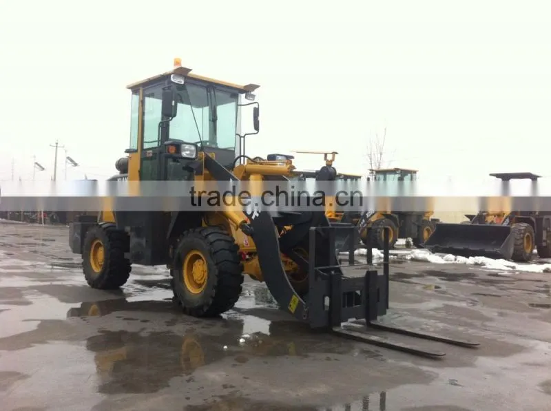 XD920F loader with fork