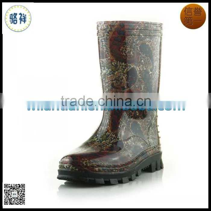 Lady wellies