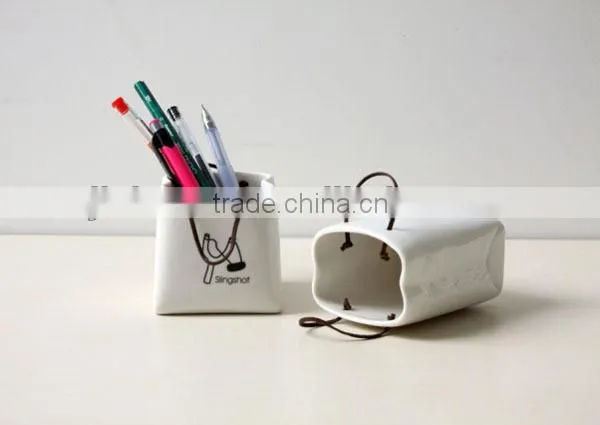 2014 new ceramic bag shape pen holder