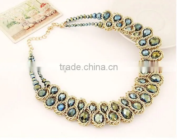 Alibaba China Jewelry Best Selling American Popular Shining Exquisite Crystal Alloy Charm Gold Statement Necklace in Stock