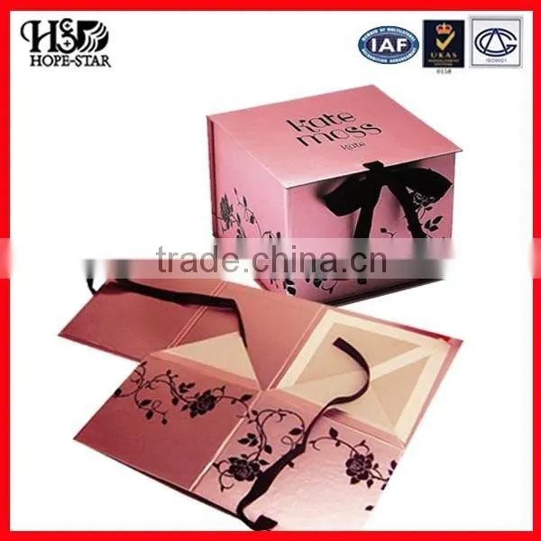 New Design Custom foldable gift box with ribbon closure