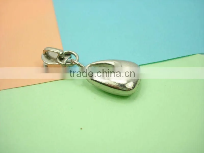 simple style low price metal zipper slider z-016