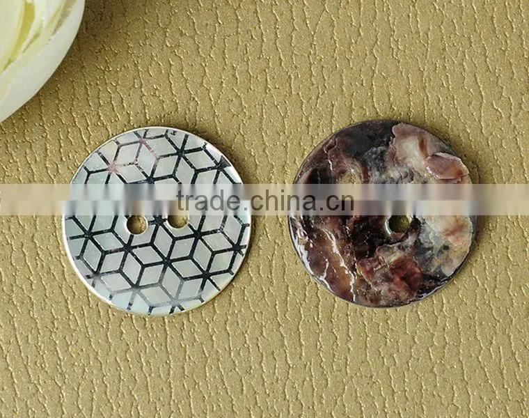 2 holes painting figure lasered natural Japanese akoya shell buttons